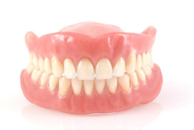 removable dentures